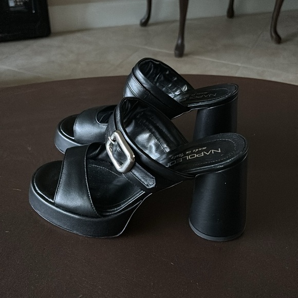 Napoleoni Made in Italy Black Circular Heel - Picture 2 of 9